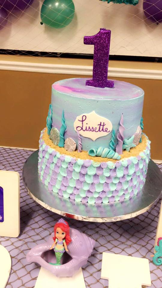Custom cake for a little mermaid 